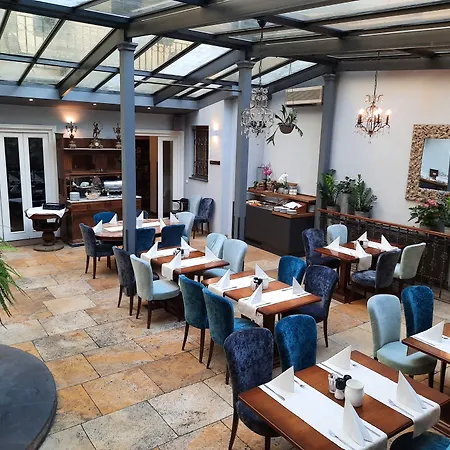 Antik Hotel Prague-3