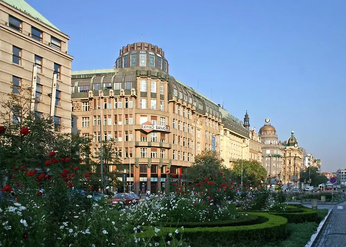 Ea Hotel Rokoko